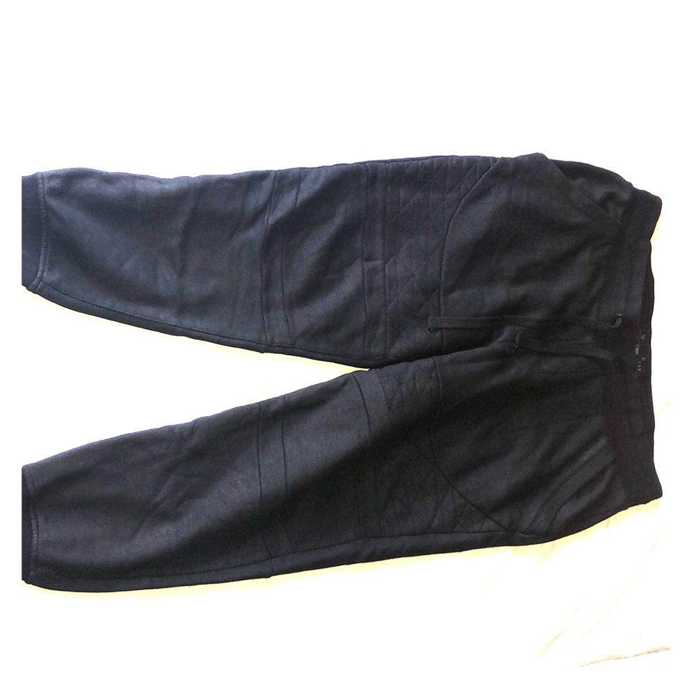 Guess sweat pants size L